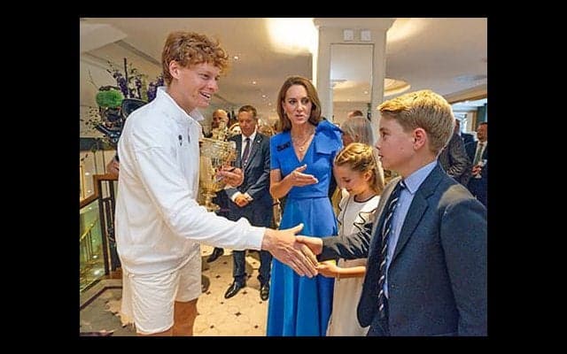  ジョージ王子 日本企業のラケット使用  