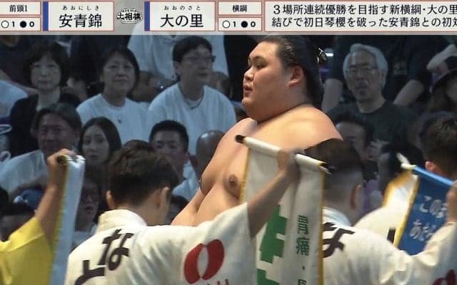 「2日目なのにすごいな！」元人気力士、懸賞の数に驚愕 新横綱・大の里、注目の一番で発生した驚きの一コマ