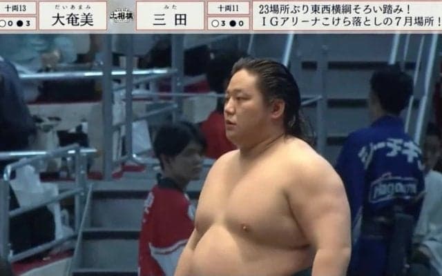いかつ過ぎるだろ…オールバック力士が“まさかの選択”…驚きの化粧まわしに「迫力ヤバい」「お気に入りだなw」