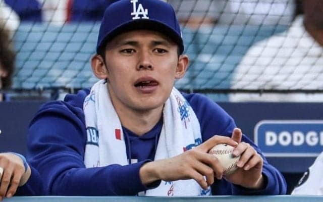 佐々木朗希はポストシーズンでの登板もあり得る!?　ロバーツ監督の復帰時期示唆に専門サイトが反応「最高の形での巻き返しになるだろう」