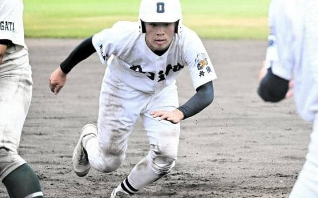 監督も信頼を置く「投打の中心」　気持ちで挑んだ小千谷の浅井主将