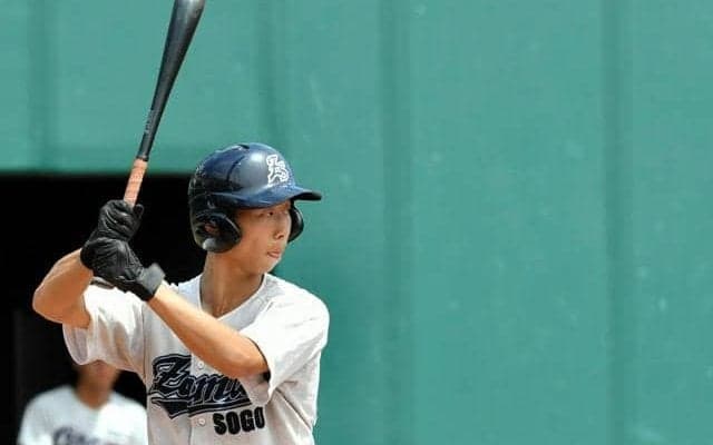 スイングスピードも足も速い　座間総合の4番・武井陸選手が大技小技