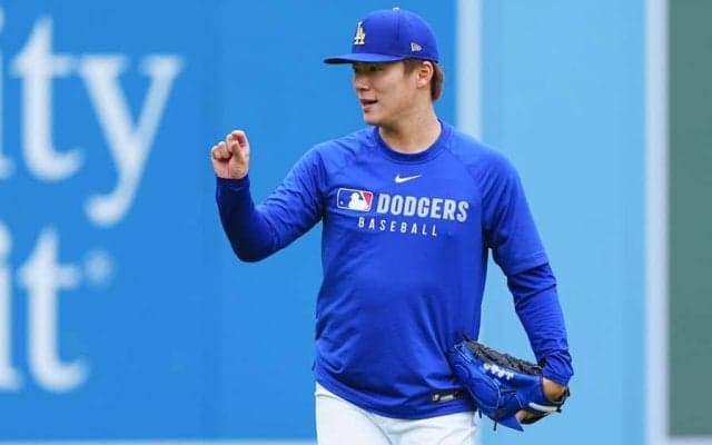 大谷翔平はいるのに…乗り遅れたド軍の“重要人物”　球団撮影の一枚に注目「間に合ってない」