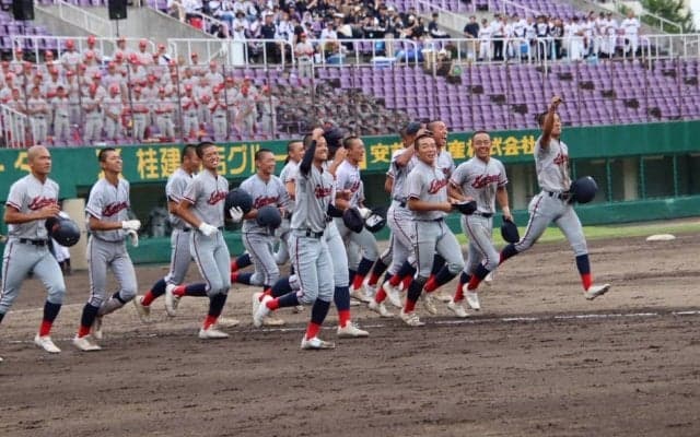 京都国際が劇的サヨナラ勝ち！春の京都王者との延長10回の死闘を制してベスト8！【25年夏高校野球】