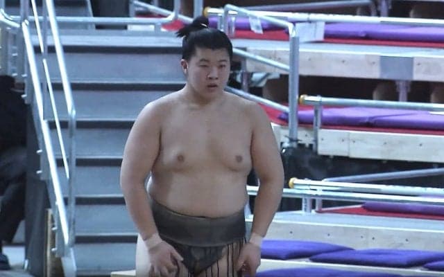 17歳力士、あまり見たことない“美しすぎるおじぎ”にファンうっとり… 所属部屋には“おじぎ界の横綱”も 師匠は元魁皇の浅香山親方