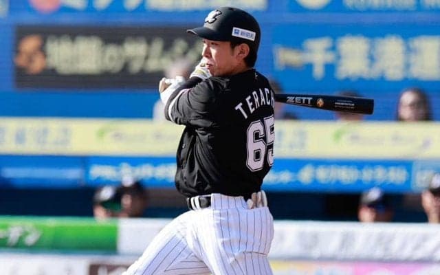 19歳が残す衝撃の「.571」　リーグ最速50敗も…“重圧なし”の若き4番が導く希望の光