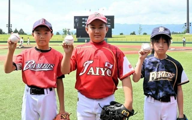高校野球岩手大会で小学生が始球式　｢高校生になったらまたここに｣