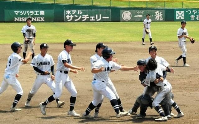 最後まで熱い戦い「楽しかった」　全力を出し切った山形南と酒田光陵