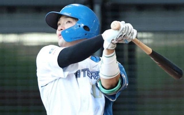 日本ハム27歳捕手は「いよいよ外せない選手になってきたな」スーパーユーティリティぶりも話題　「夏男、期待してます！」