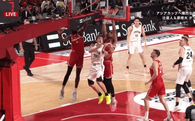 流川楓かよ！ 華麗すぎる“超絶ダブルクラッチ”にファン歓喜「一家に一台欲しい西田優大」「上手かっこいい！って叫んだ」【バスケ男子日本代表】