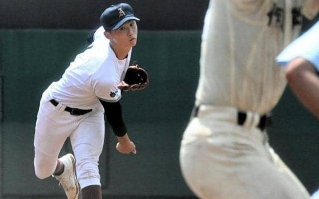 シード底力、作新学院など4校8強進出　高校野球栃木大会3回戦