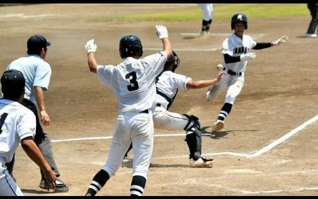 8強出そろう　山形南はサヨナラ勝ち　高校野球山形大会