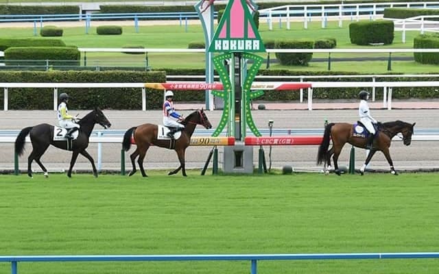 【小倉5R新馬戦結果】クロノジェネシスの初仔ベレシートが出遅れからの差し切りV