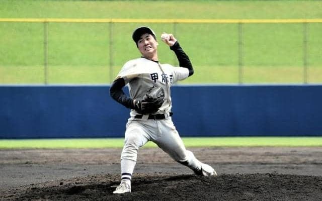 「公立でもやれる」意地見せたノーサイン野球　甲府西・深沢広佑投手