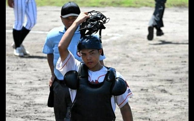 捕手一筋で投手陣を支えた　好機で適時打の鹿児島情報・浅松幸宏選手