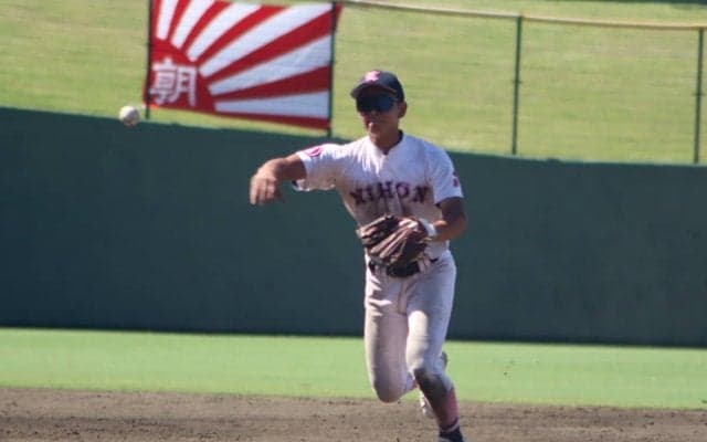 日大藤沢の超高校級遊撃手が3二塁打3打点の大活躍！好守備も披露し、桐光学園撃破に貢献【神奈川】