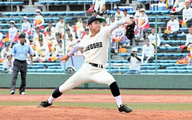 サヨナラ負けの広島商の二枚看板「投げ抜いてくれて、ありがとう」