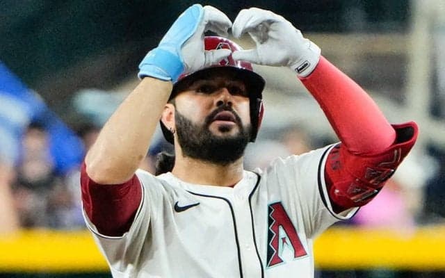 スアレスが2試合連発34号　大谷翔平を突き放す…元巨人右腕を粉砕、熾烈なHR王争い