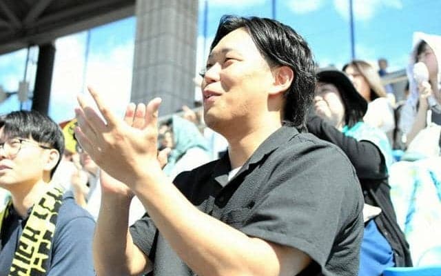 夏のグラウンド、居場所はここだった　冬のパラリンピアン森宏明さん