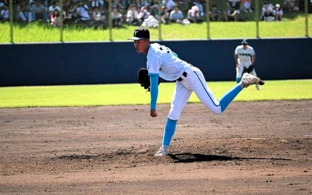 選抜ベンチ外、磨いたスライダーで決勝へ　山梨学院の檜垣投手