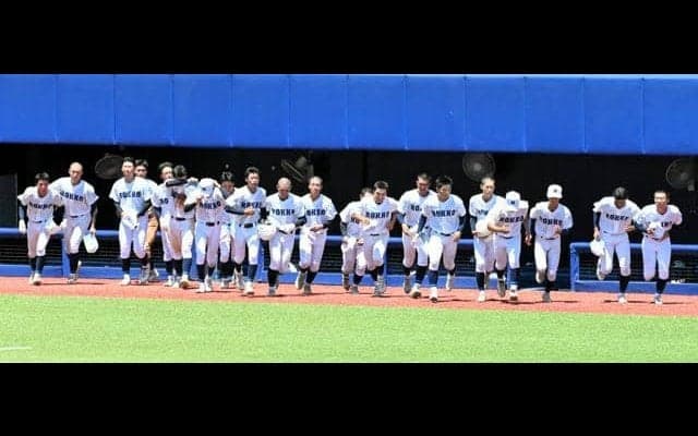 六日町の快進撃が止まる　今年度で勇退の監督と3年生が互いに感謝