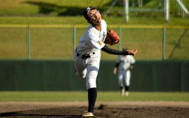 終盤のピンチしのいだ、アンダースロー　飯南のエース宮岡投手