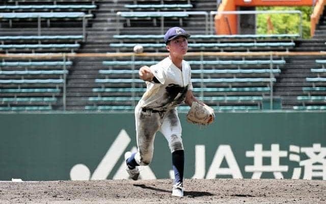 エースを助ける　玉島商・宝蔵捷真投手が貫いた強気のピッチング