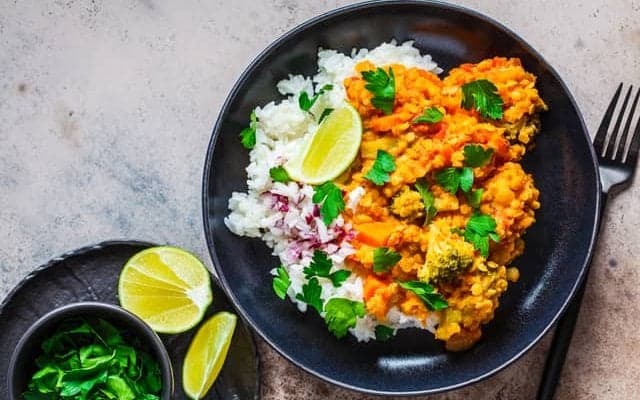 夏にカレーが食べたくなる！ダイエット中におすすめのカレー3選