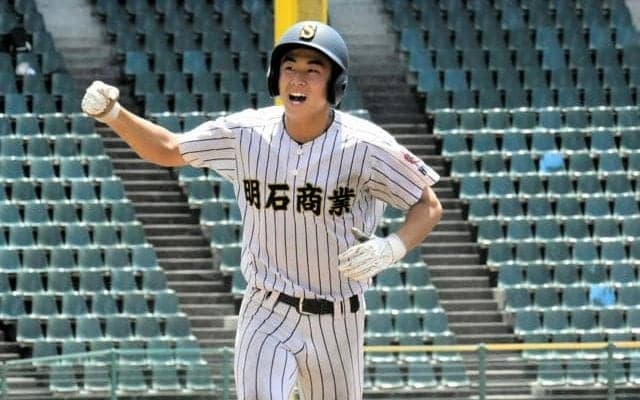 これが「明石商の野球」　東洋大姫路と再戦、粘って粘って食らいつく