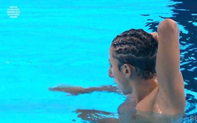 その動き、もはやミュージカル！世界水泳AS、ブラジル代表のイケメン選手が見せたオオカミの舞いと表情が完全にアート