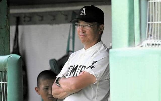 公立の名将の悲願「甲子園」　父の単身赴任先へ追いかけた息子と共に