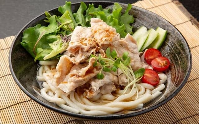 夏バテにサヨナラ！麺にプラスして栄養価アップするお助け食材5選