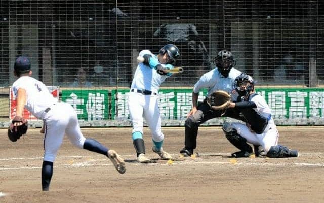 山梨学院が3年ぶりの夏の甲子園へ　日本航空を退ける　山梨大会決勝