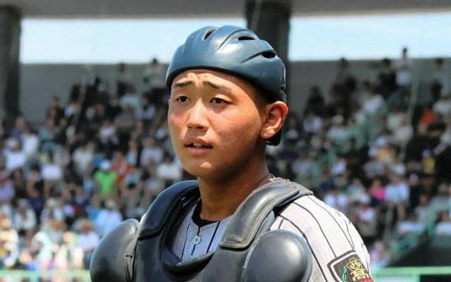 ピンチでも明るく積極リード「一緒に甲子園に」　上田西の2年生捕手