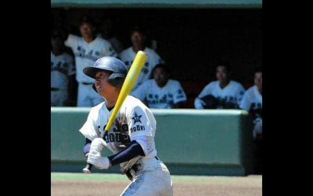 「束になって戦う」昨夏の代表校相手に会心打　山口県鴻城・野崎選手