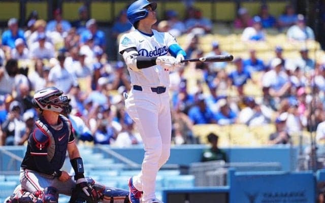 大谷翔平、日本人初5戦連発37号　特大134m弾で球団最長タイ…リーグ単独トップ再浮上