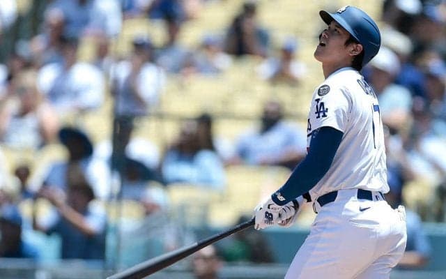 衝撃の「30/30」 大谷翔平、特大37号弾はメジャー全球場でスタンドインする“会心の一撃” 捉えた瞬間…球場総立ちの圧巻光景