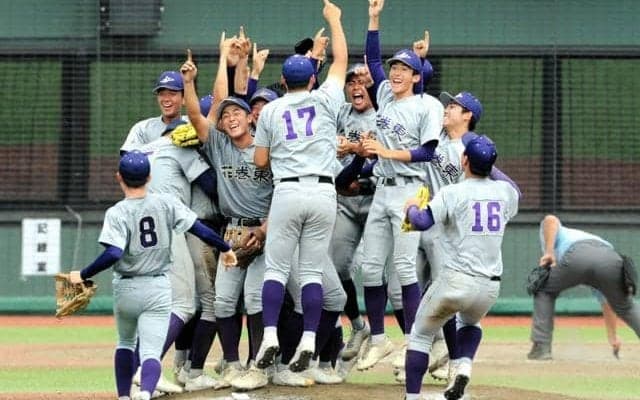 花巻東、3季連続の甲子園出場決める　岩手大会決勝で盛岡大付を破る