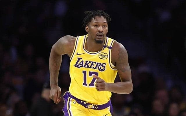 今夏ロケッツ入りしたフィニー・スミス「コーチ・イーメイは最もタフなコーチの1人」