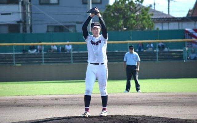 「投手全員で甲子園めざす」津商、タイプ異なる2投手の継投で決勝へ