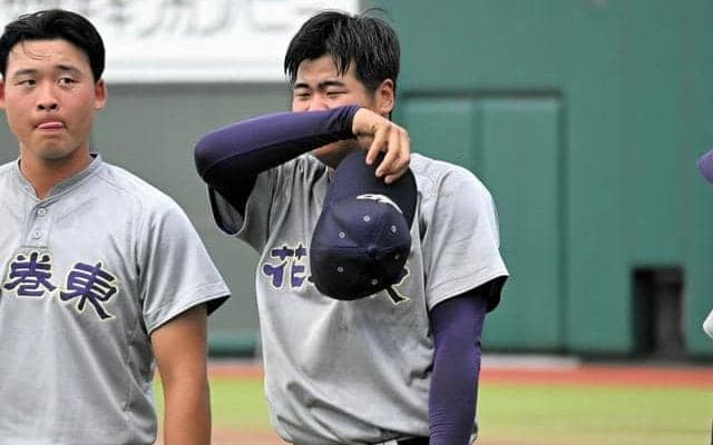 初の3連覇果たした花巻東　4番古城大翔が流した、1年前とは違う涙