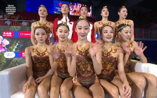 これは中国“水中”雑技団！世界水泳AS、金メダルの中国チームは解説者が「パーフェクトに近い」「定規で測ったような隊形」と大絶賛の演技