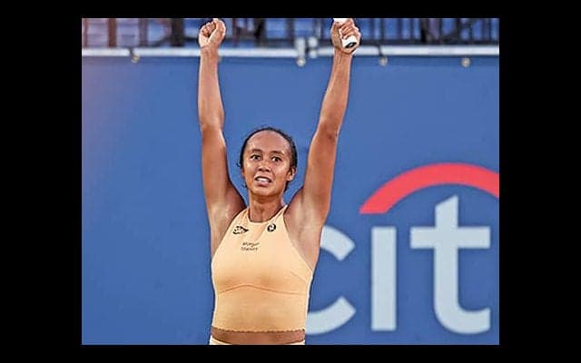  世界4位撃破し初の8強 