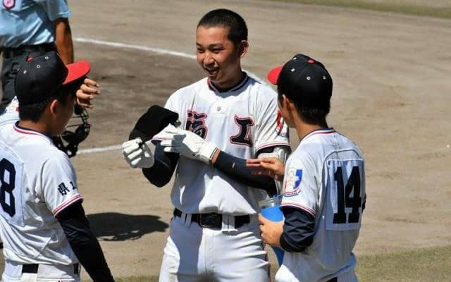 福岡工、ノーシードから夏6勝　チーム支えた強肩捕手「最高の宝物」
