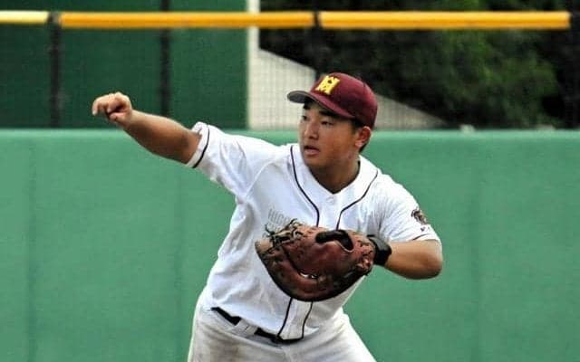 チーム初の決勝かなわず　笑顔で声掛けした東筑紫学園・九木田禅選手