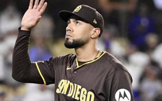 高額年俸の“足かせ”付きでも元阪神助っ人が人気銘柄に？　米記者が今夏のトレード移籍を示唆「パドレスが本気で検討すれば…」