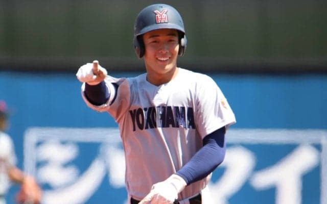 横浜のエース左腕・奥村頼人が衝撃の2打席連発！バックスクリーン弾&逆転3ランでハマスタは大歓声に包まれる【神奈川】