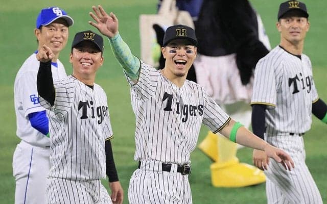 「本当に可愛い」夢の祭典にいた人気女優　まさかの“困惑”も…「お好きですね」