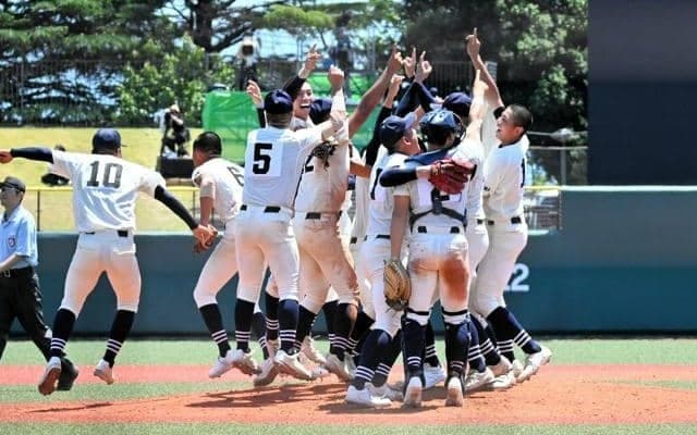 未来富山が春夏通じて初の甲子園へ　富山大会決勝で高岡商を破る