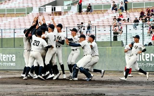 神村学園が3年連続の夏の甲子園へ　鹿児島大会決勝でれいめいを破る
